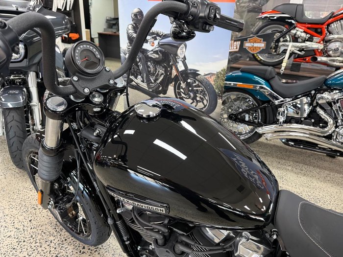 2026 Harley-Davidson Street Bob 117 (FXBB) Softail Black