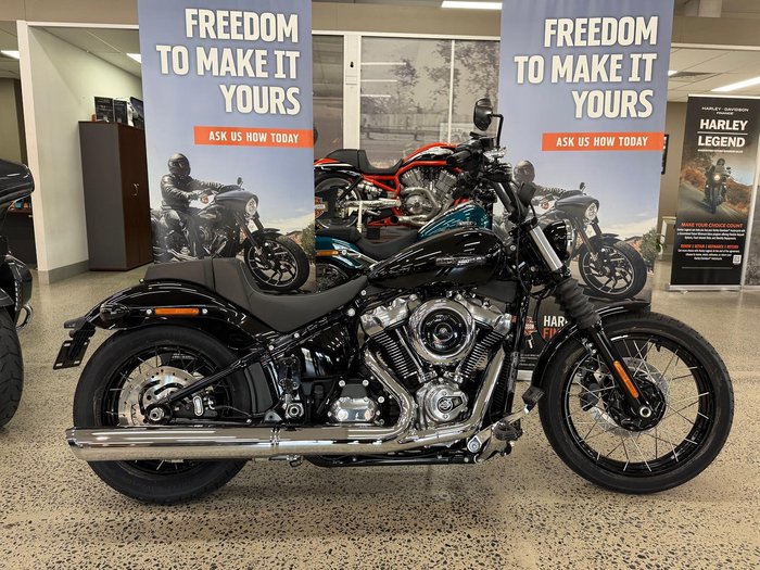 2026 Harley-Davidson Street Bob 117 (FXBB) Softail Black