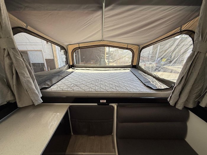 2020 New Age Caravans Wayfinder