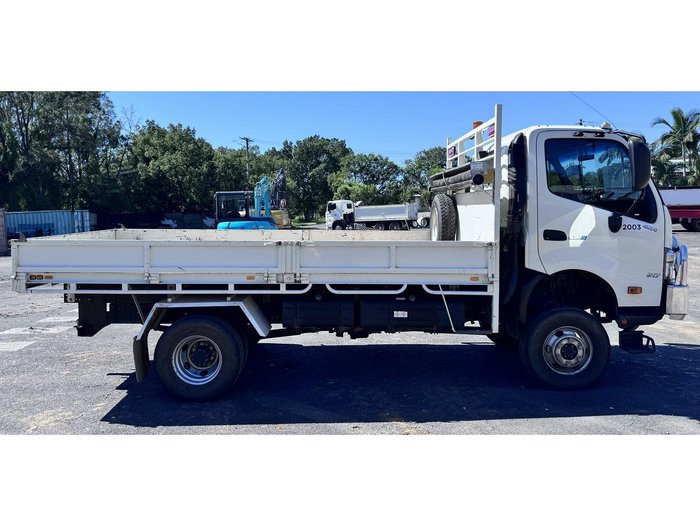 2023 Hino 300-817