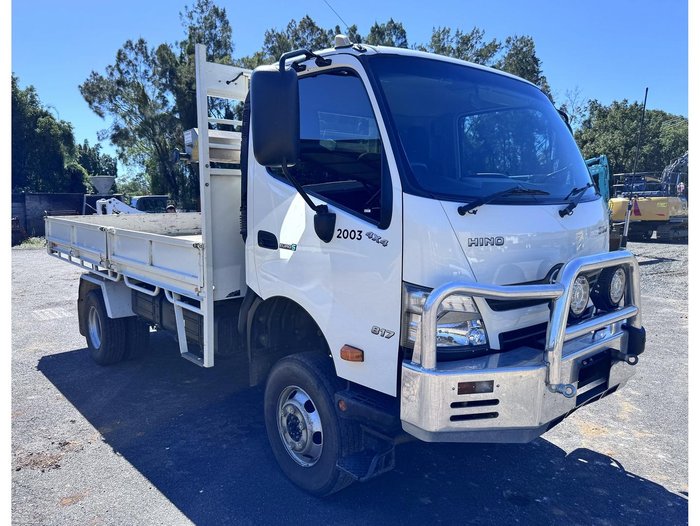 2023 Hino 300-817