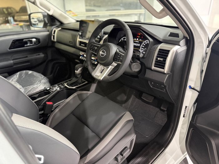 2026 Nissan Navara ST-X
