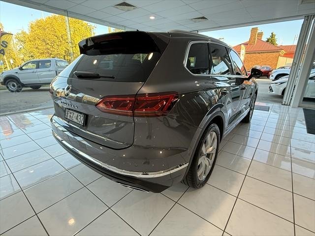 2022 Volkswagen Touareg 210TDI Elegance