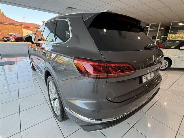 2022 Volkswagen Touareg 210TDI Elegance