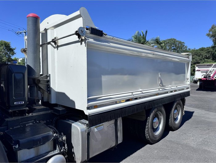 2024 Hino Fs -700 Series 2848AMT