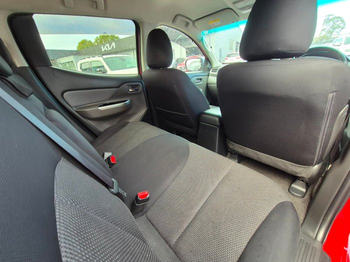 2015 Mitsubishi Triton GLS