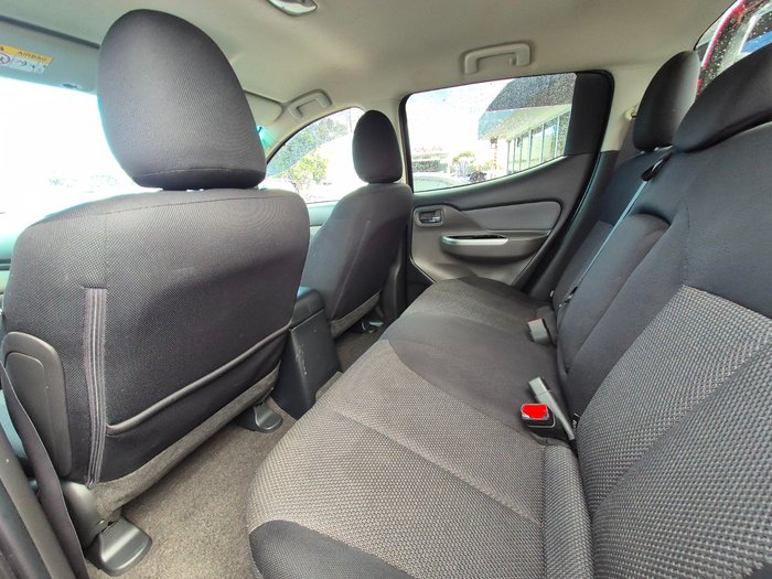 2015 Mitsubishi Triton GLS