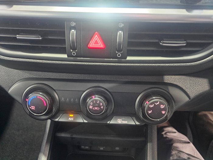 2023 Kia Cerato S
