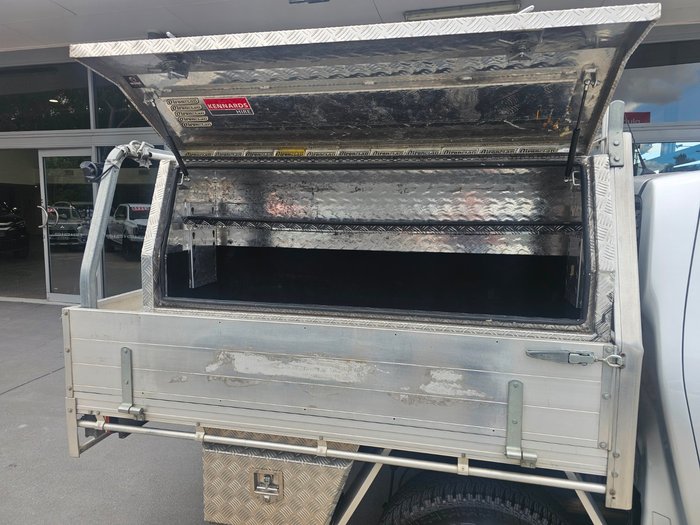 2020 Nissan Navara SL