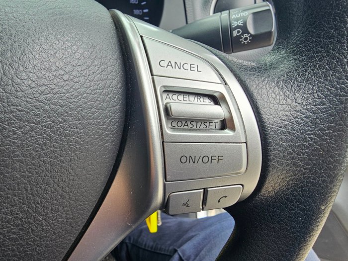 2020 Nissan Navara SL