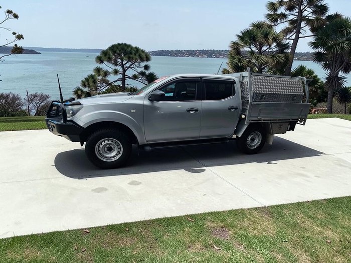 2020 Nissan Navara SL