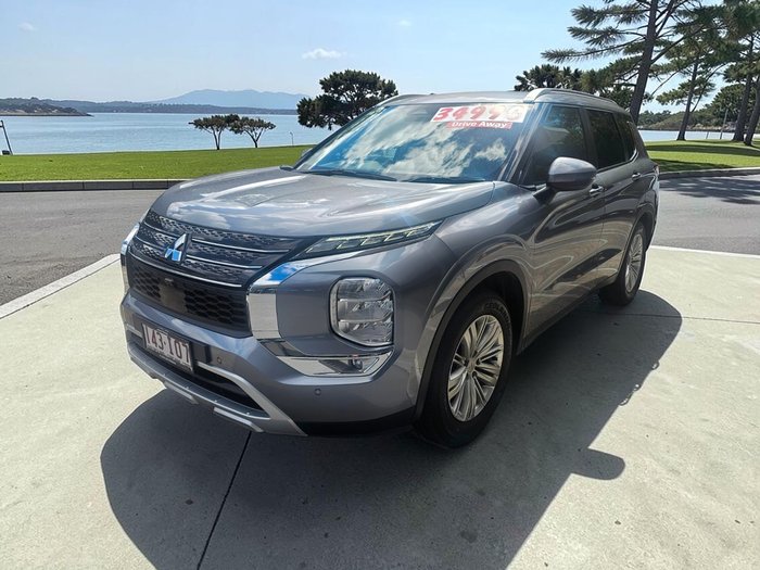 2023 Mitsubishi Outlander LS