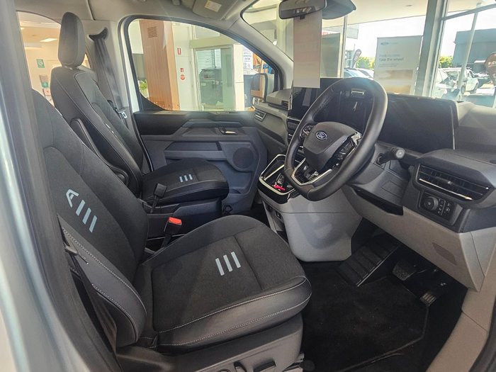 2025 Ford Tourneo Active