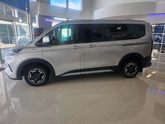 2025 Ford Tourneo Active