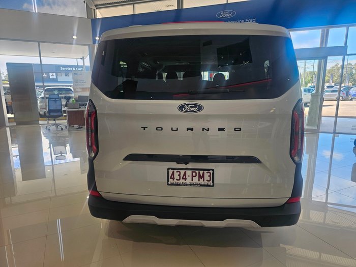 2025 Ford Tourneo Active