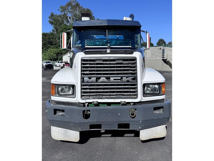 2003 Mack Ch