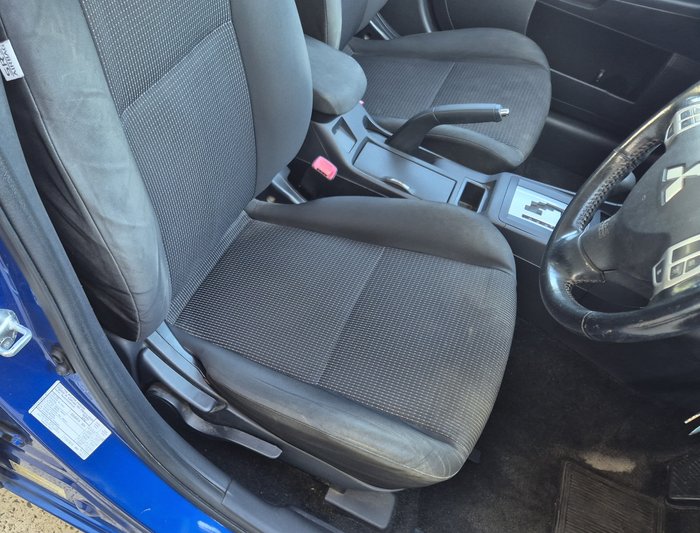 2010 Mitsubishi Lancer SX