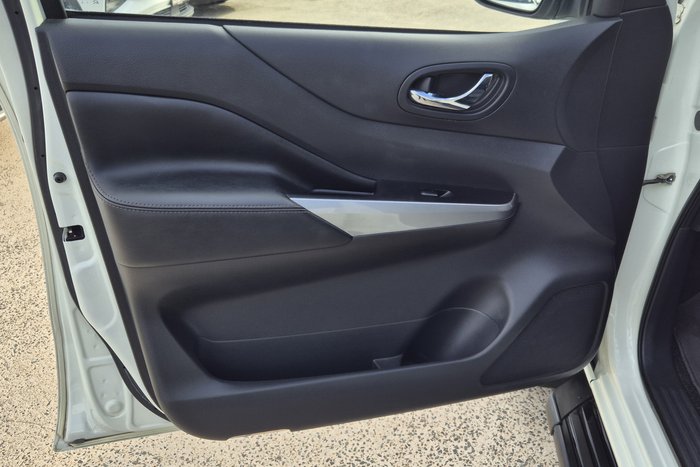 2021 Nissan Navara ST-X