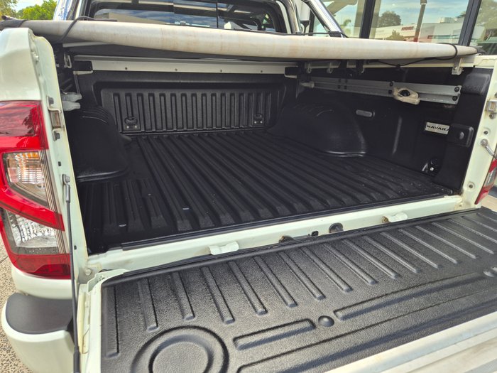 2021 Nissan Navara ST-X