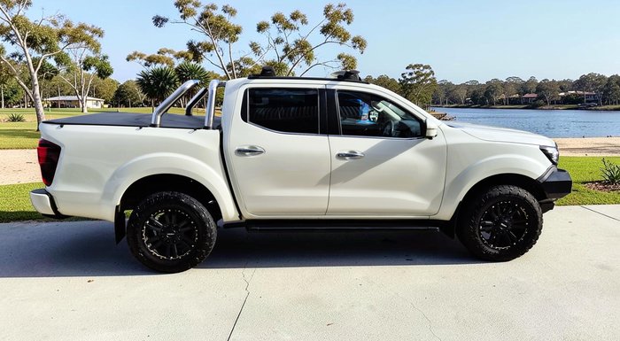 2021 Nissan Navara ST-X