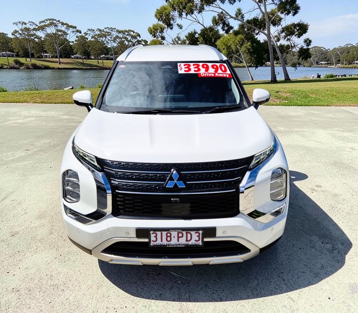 2023 Mitsubishi Outlander LS