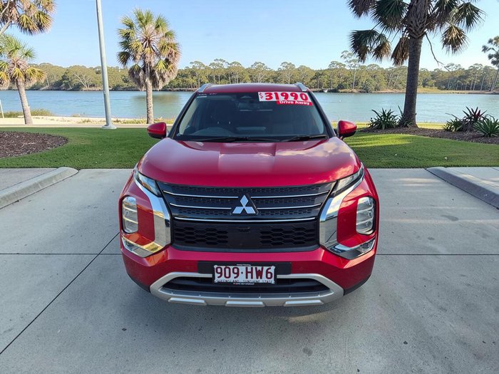 2023 Mitsubishi Outlander LS
