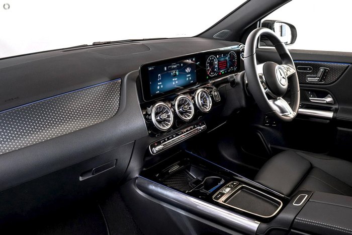2025 Mercedes-Benz GLA-Class GLA250 e with EQ hybrid technology