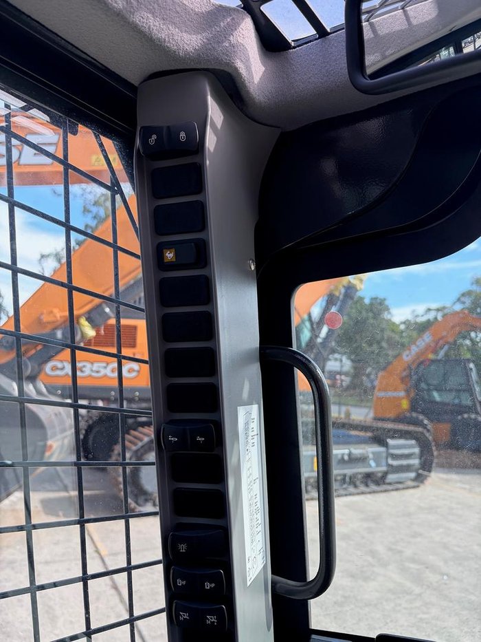 2025 CASE Tv450b