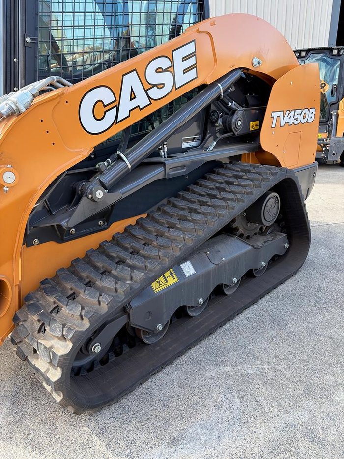 2025 CASE Tv450b
