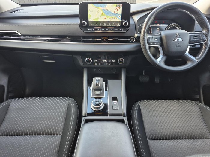 2021 Mitsubishi Outlander ES