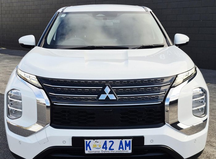 2021 Mitsubishi Outlander ES