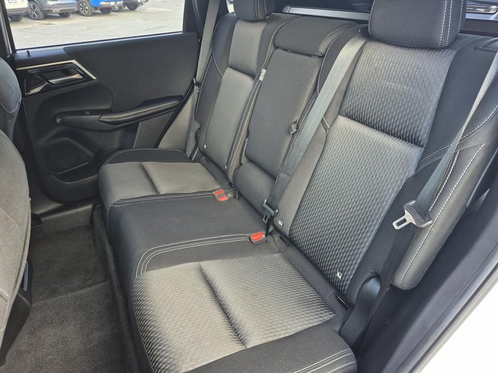 2021 Mitsubishi Outlander ES