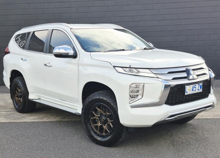 2020 Mitsubishi Pajero Sport