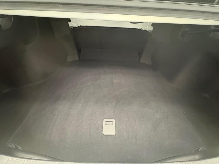 2019 Toyota Camry Ascent ASV70R Glacier White