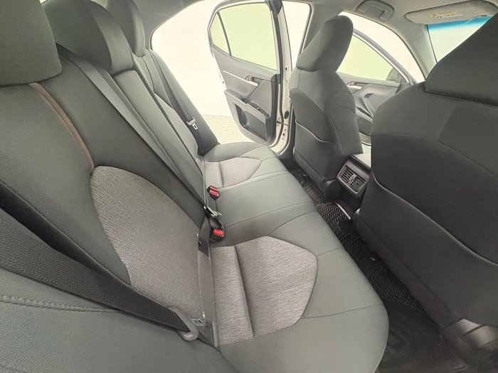2019 Toyota Camry Ascent ASV70R Glacier White
