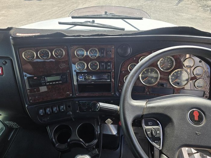 2016 Kenworth T400 Series