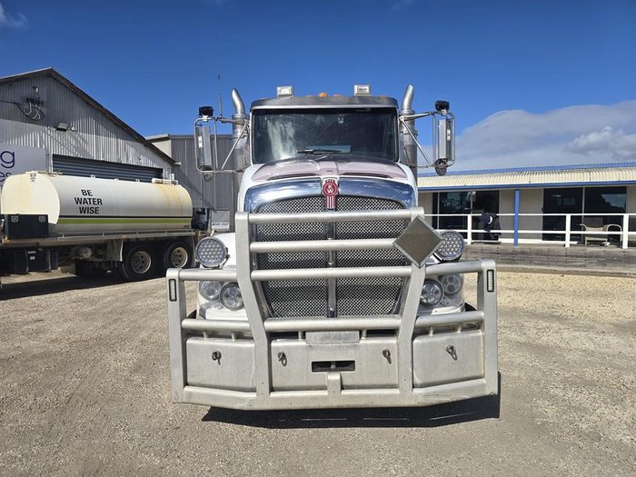 2016 Kenworth T400 Series