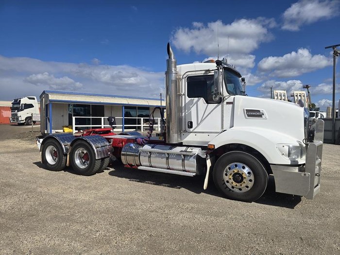 2016 Kenworth T400 Series