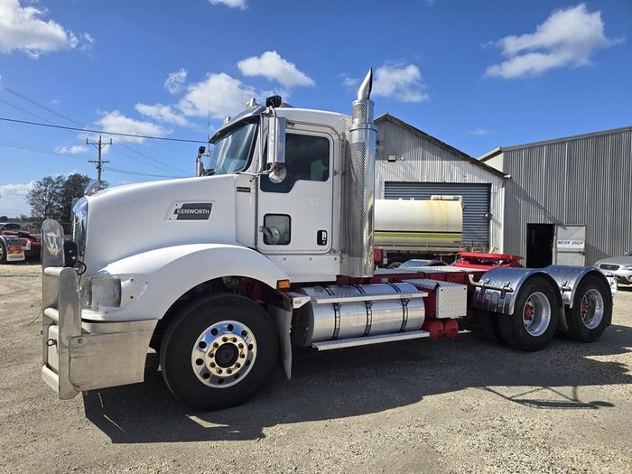 2016 Kenworth T400 Series