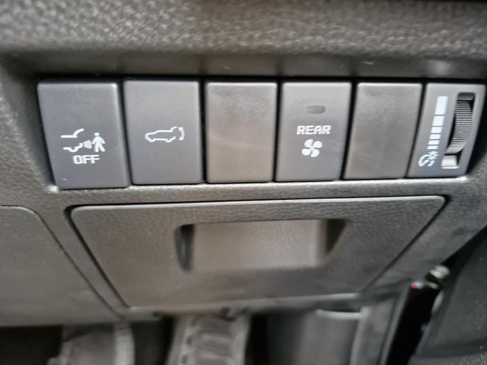 2026 Isuzu MU-X LS-T