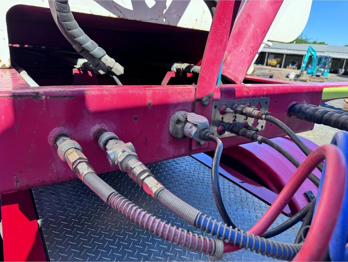 2014 Moore Tri-Axle