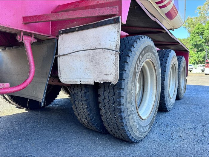 2014 Moore Tri-Axle