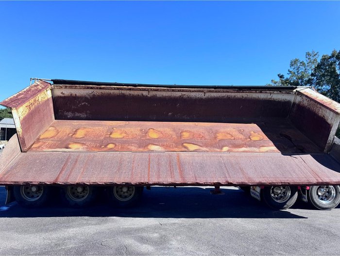 2014 Moore Tri-Axle
