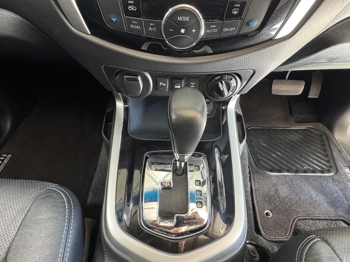 2015 Nissan Navara ST-X