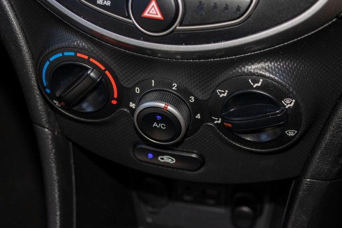 2016 Hyundai Accent Active