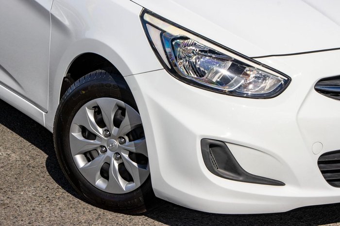 2016 Hyundai Accent Active