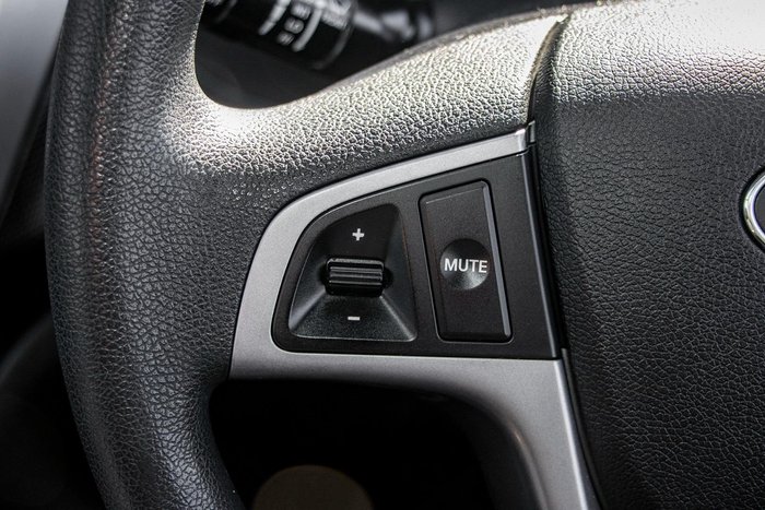 2016 Hyundai Accent Active