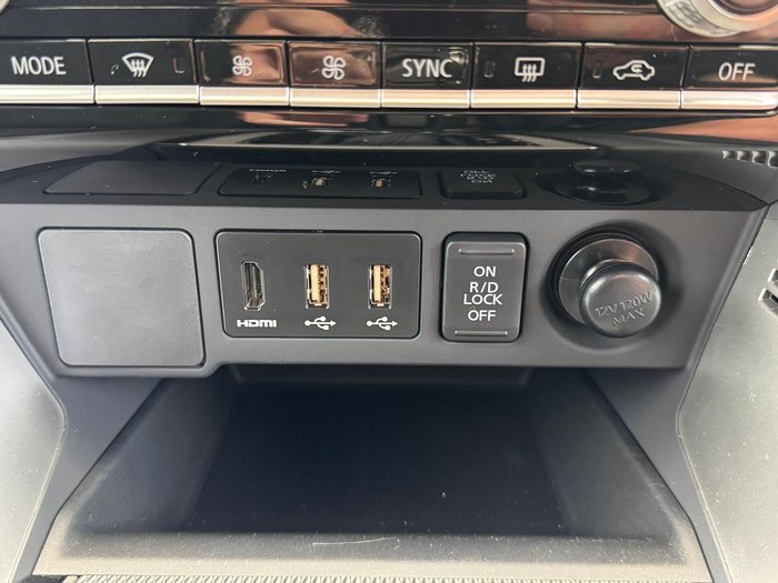 2024 Mitsubishi Pajero Sport GLS