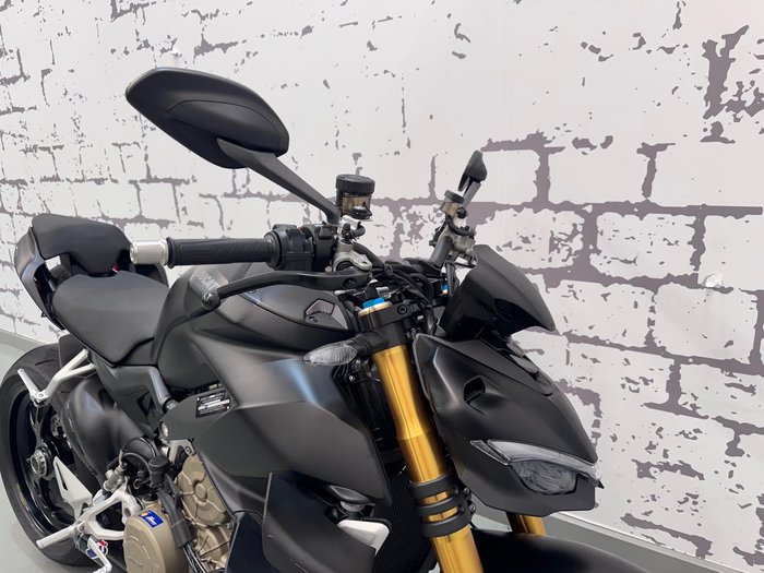 2021 Ducati Streetfighter V4 S Streetfighter Black
