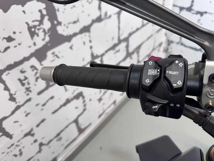 2021 Ducati Streetfighter V4 S Streetfighter Black